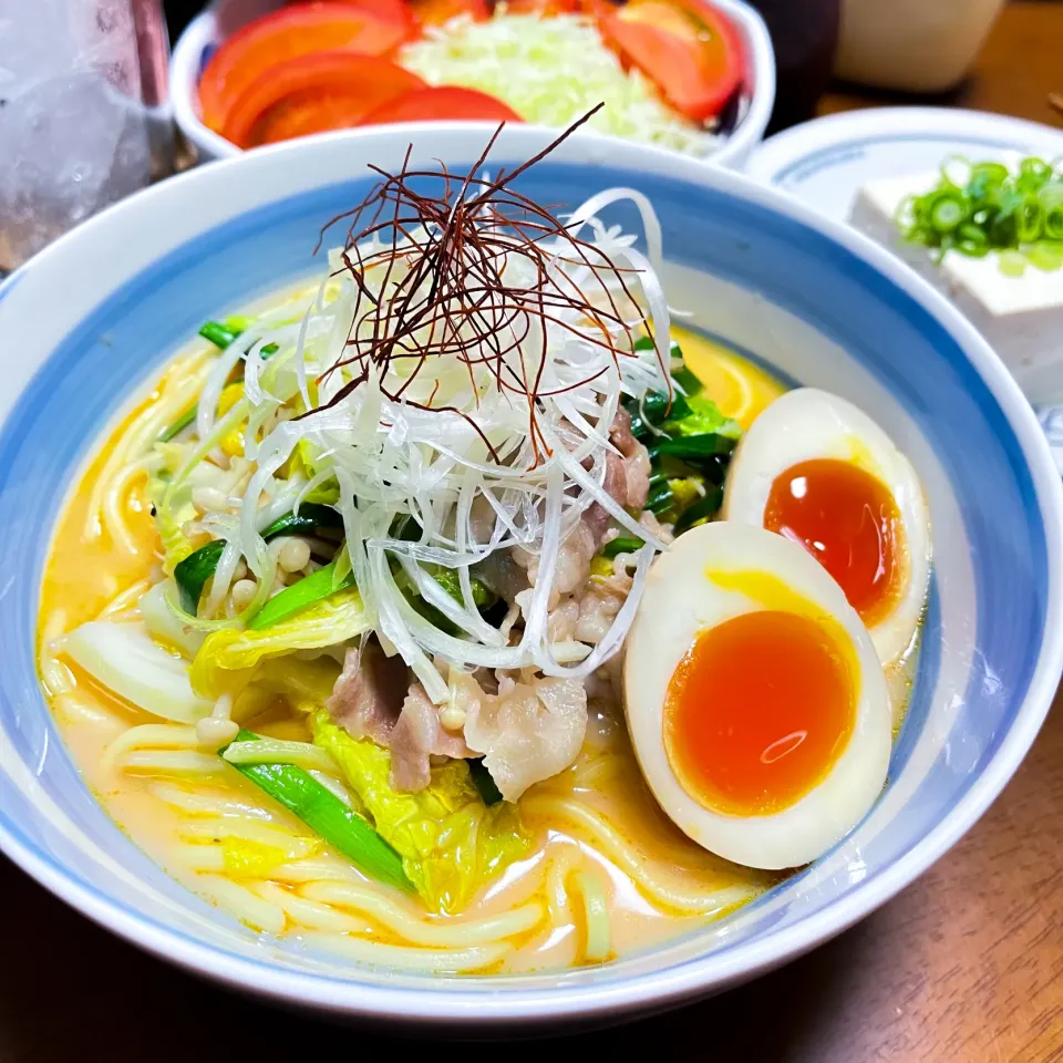 【具沢山とんこつラーメン♪】|ristorante_sallyさん