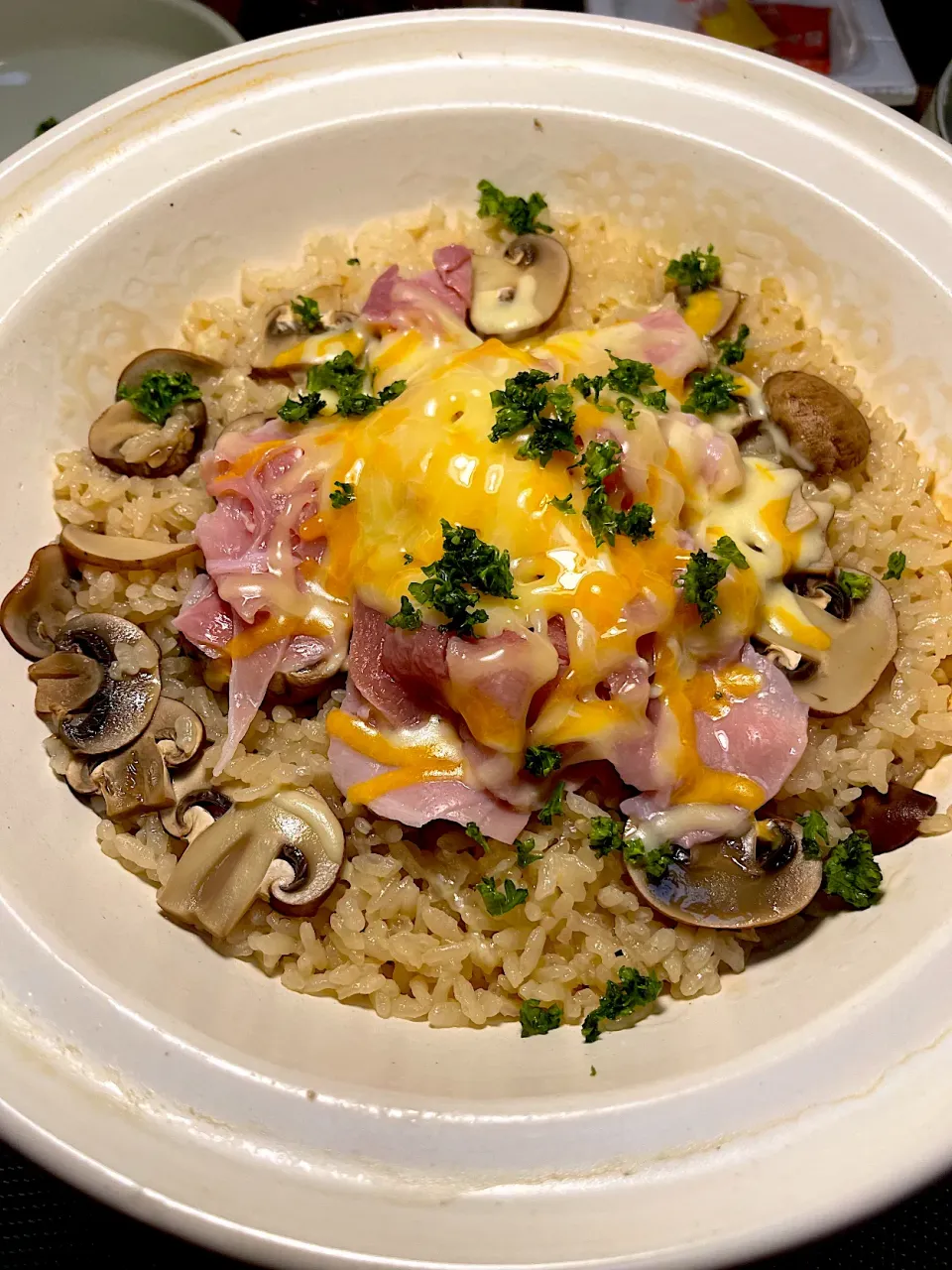 レオンの料理　生ハムチーズ釜飯🧀🫕|レオンさん