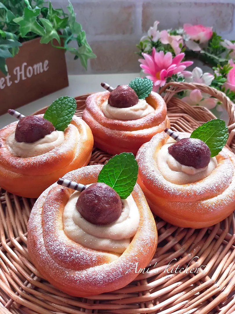 マリンさんの料理 マロンクリームパンと渋皮煮🌰|あみさん