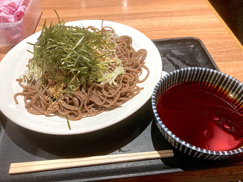 Snapdishの料理写真:胡麻のり蕎麦@俺のだし(銀座)|yoooochanさん