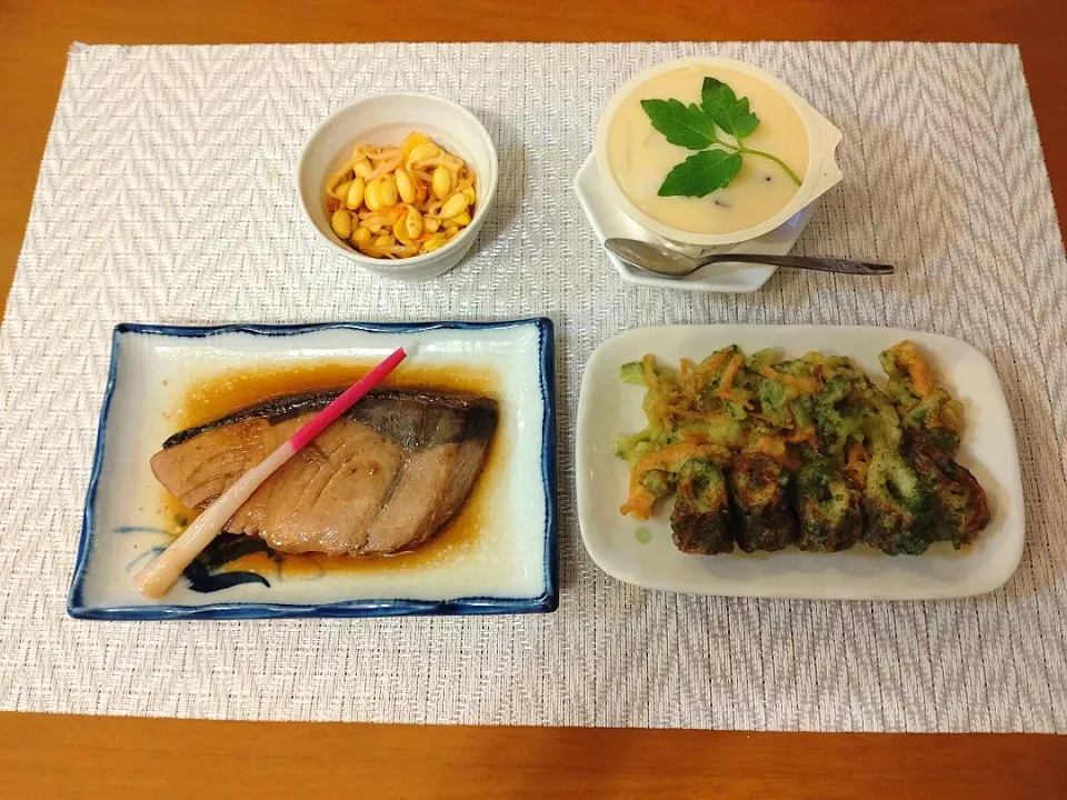 ☆ブリ照り焼き
☆ゴーヤかき揚げ＆ミニ竹輪天
☆モヤシキムチ
☆茶碗蒸し|chikakoさん