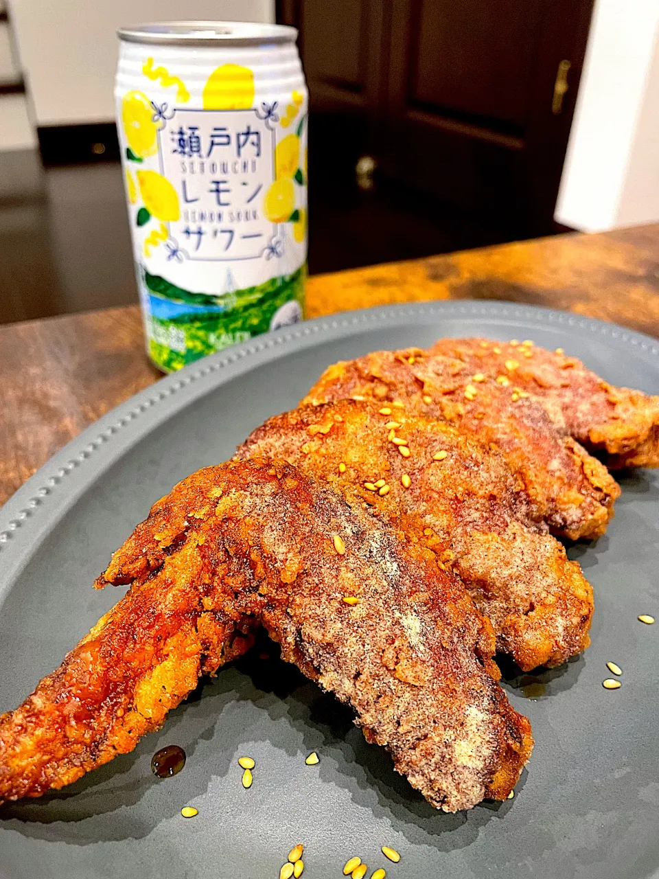 胡椒たーーーっぷり🔥の甘辛タレ手羽先唐揚げ🍗|ヨッチャンさん