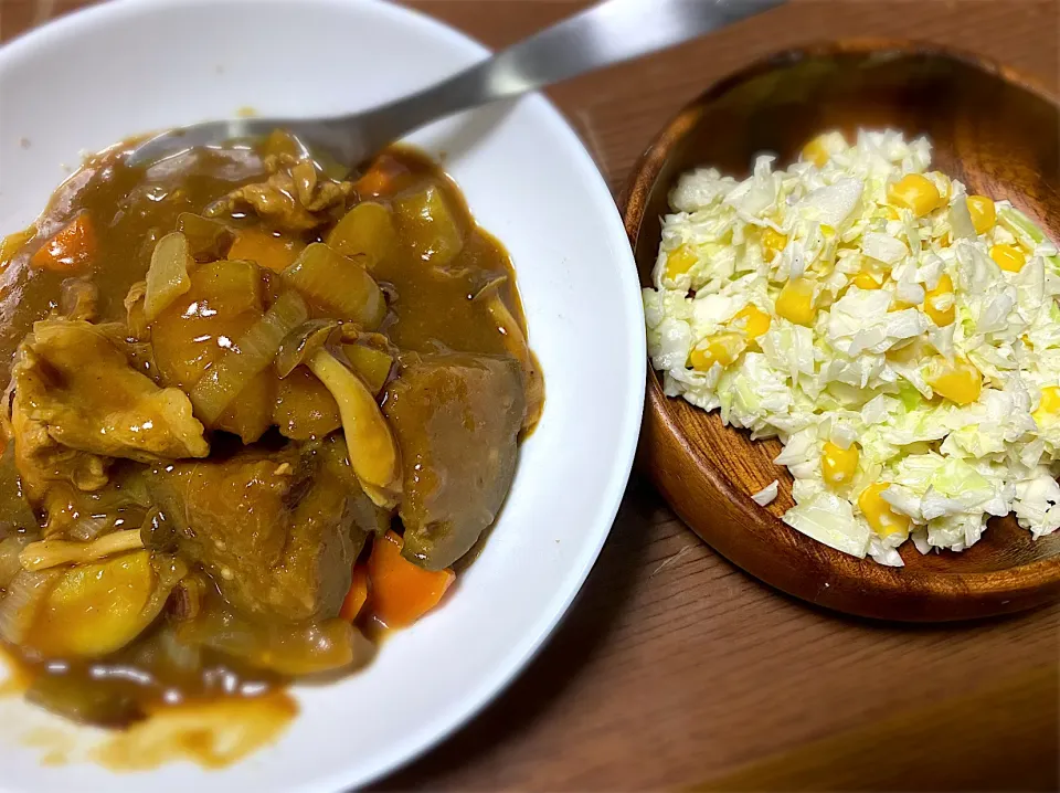 秋色カレー🍛　　コールスローサラダ|まるちゃんさん