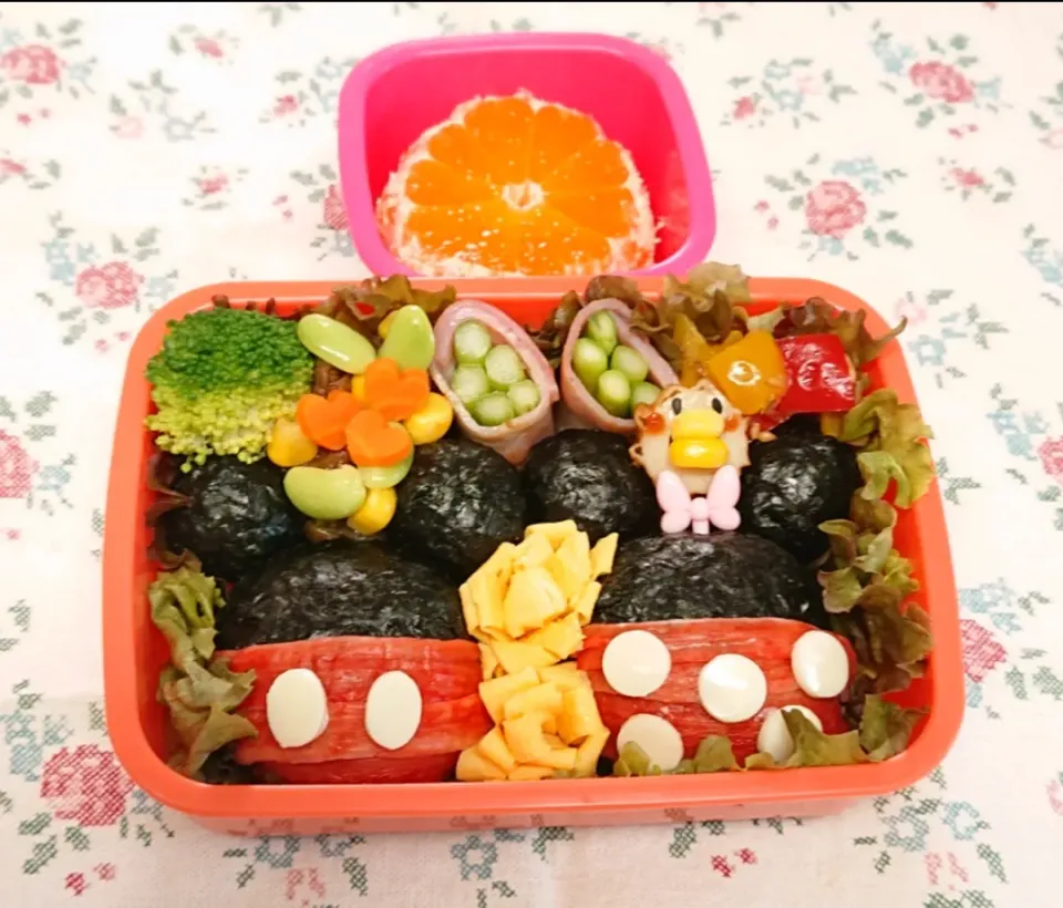 ミッキー&ミニーおにぎり弁当❤️|みちゅあしさん