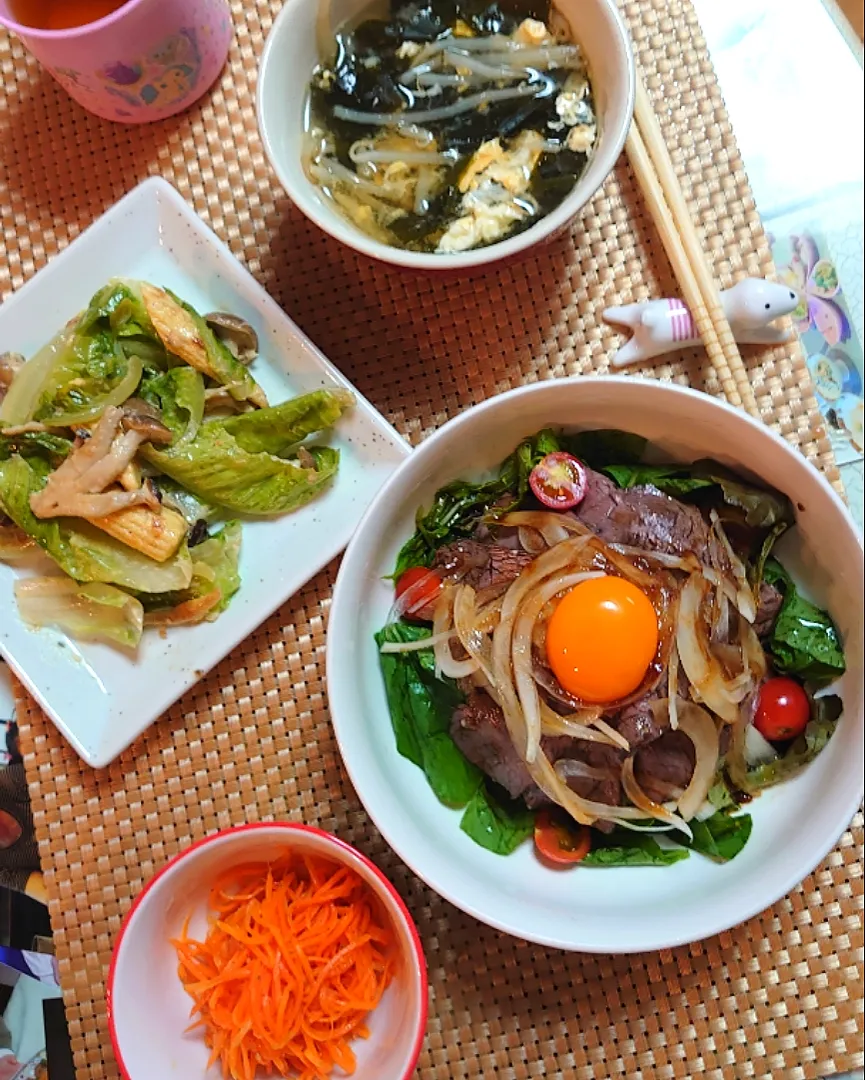 Snapdishの料理写真:ローストビーフ丼で夕ご飯🍴|ポチさん