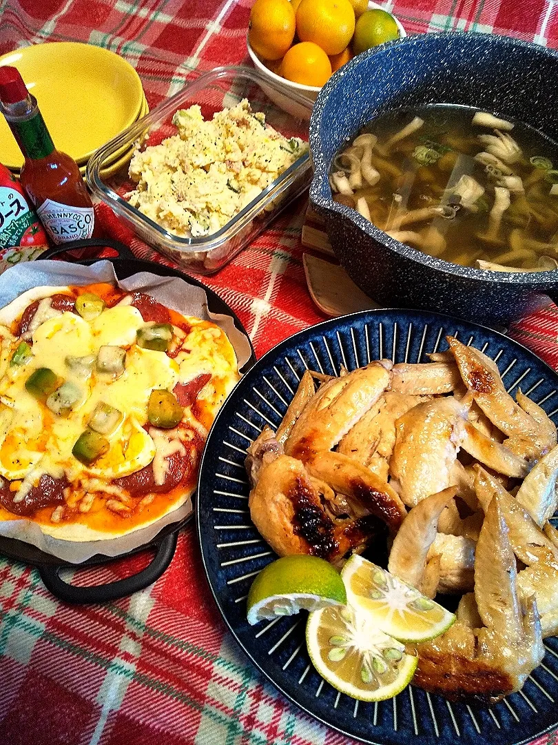 ピザ 大好きな🥑 サラミでlunch|毎日美味しいが聞きたいさん