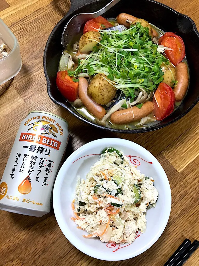 Snapdishの料理写真:あるもの炒め蒸し！&おからサラダ！|morimi32さん