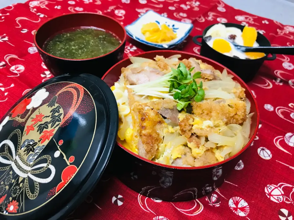 「カツ丼弁当」|バシュランさん