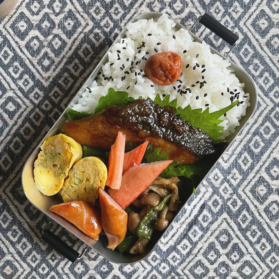 ブリの照り焼き弁当|はちこさん