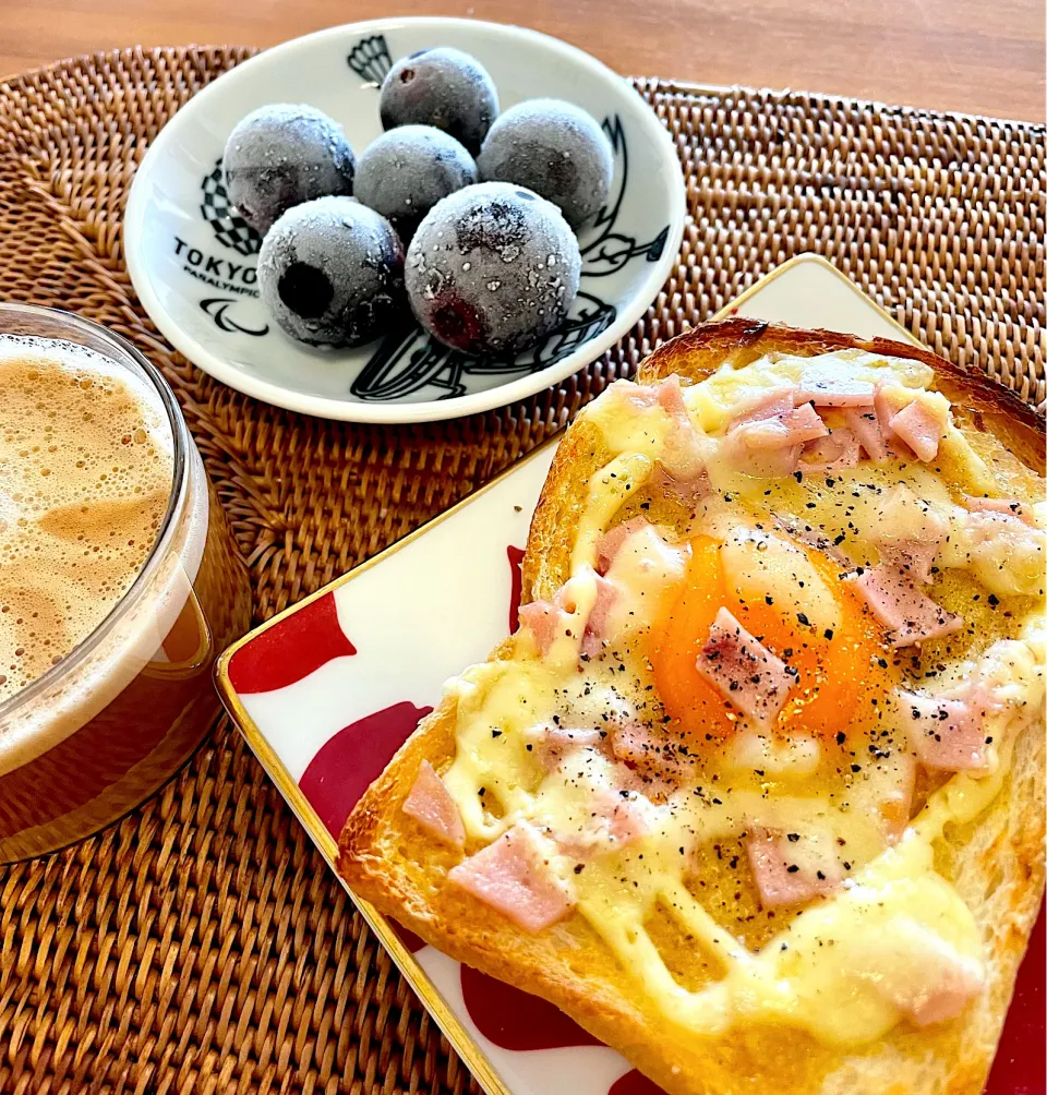 カレー月見トースト|樋口欣弥さん