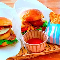 Snapdishの料理写真:満腹ハンバーガー🍔ブランチ|KAORIさん