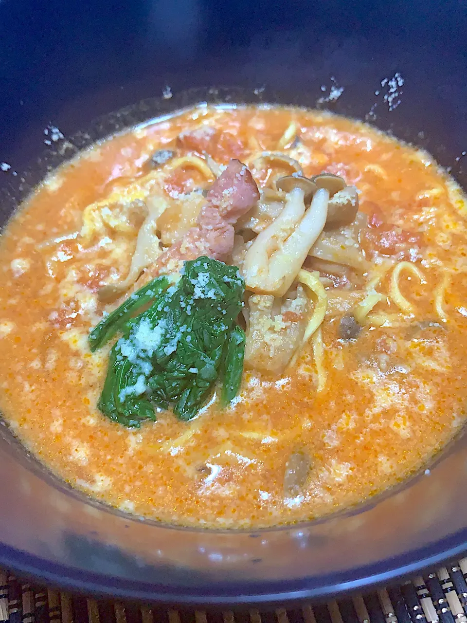 Snapdishの料理写真:イタリアントマト塩ラーメン|ゆかりんさん