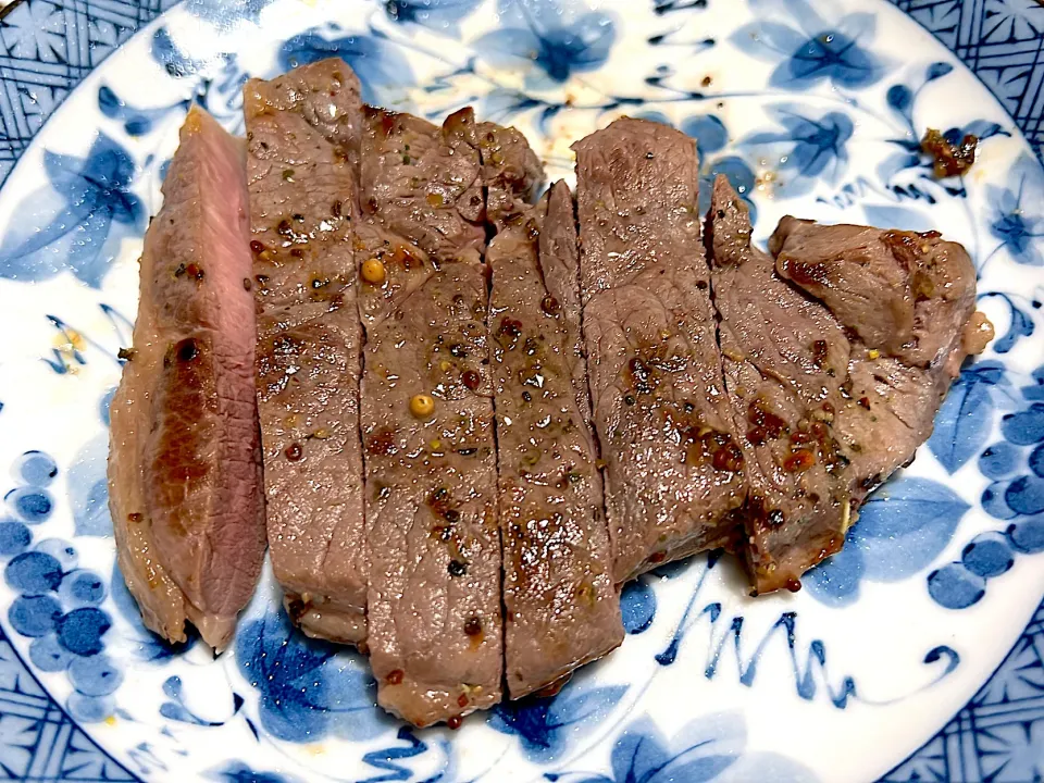 ラム肉のステーキ🥩|Sachyさん