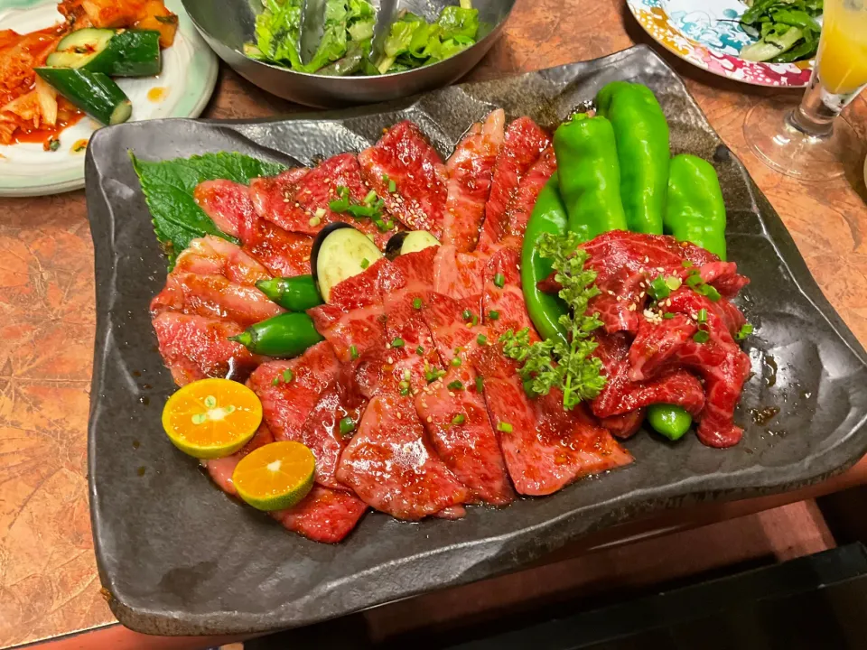 カルビ・ロースなど　タレでいただくお肉|Takeshi  Nagakiさん