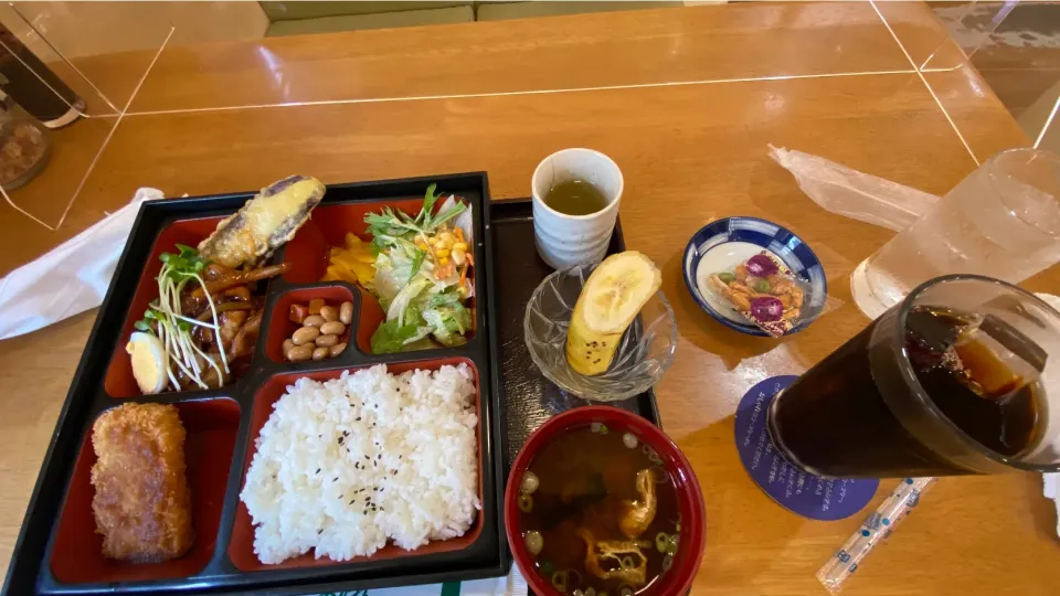 カフェレストおしゃれさんの日替わりランチ|Morito Kamiyaさん