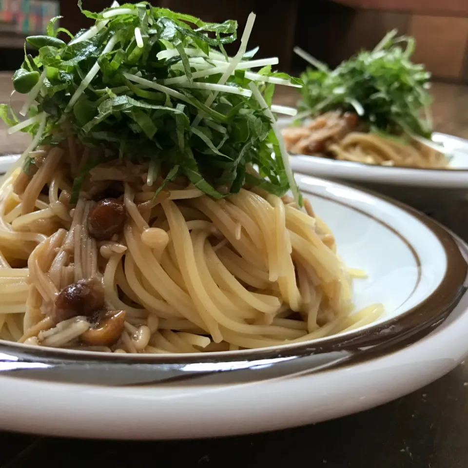 Snapdishの料理写真:なめたけパスタ|koji toyodaさん