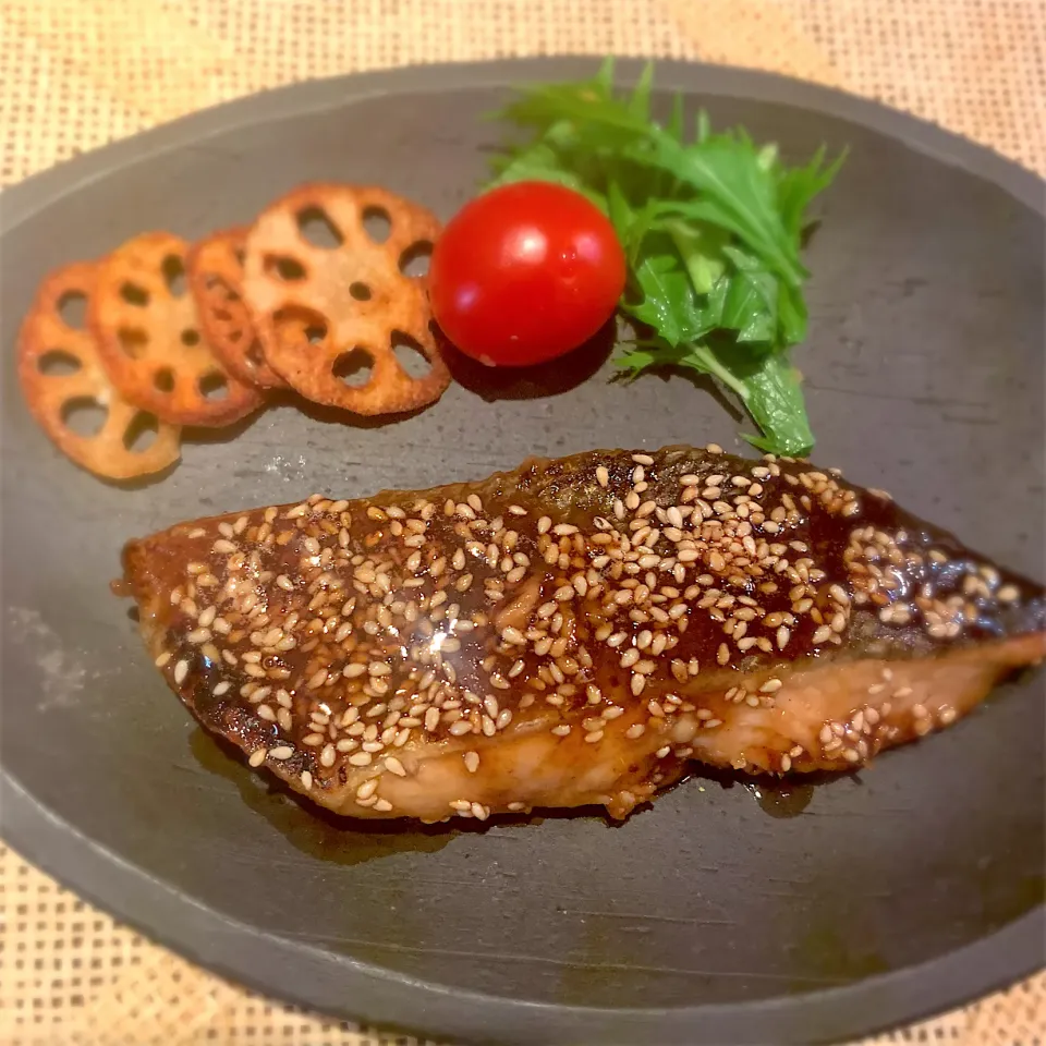 Kaorinboさんの料理 鮭の甘辛ごま絡め|chicaocafeさん