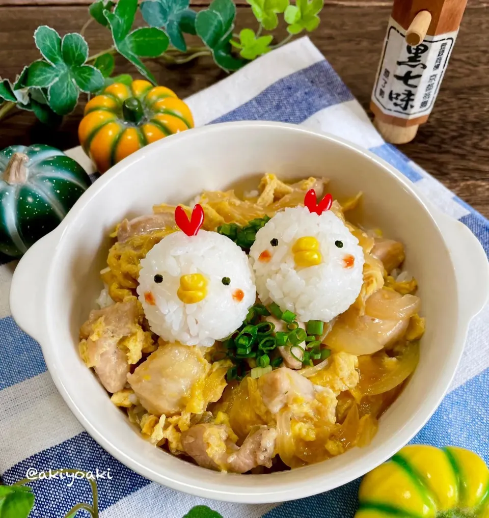 Snapdishの料理写真:ウチの親子丼|Akiyoෆ¨̮⑅さん