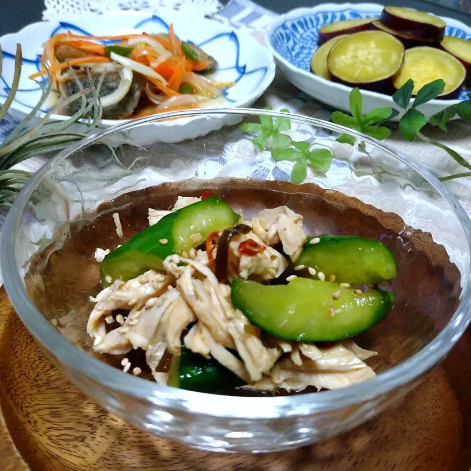 からあげビールさんの料理 簡単おつまみ♪紹興酒蒸し鶏ときゅうりの塩こんぶラーぽん和え|とまと🍅さん