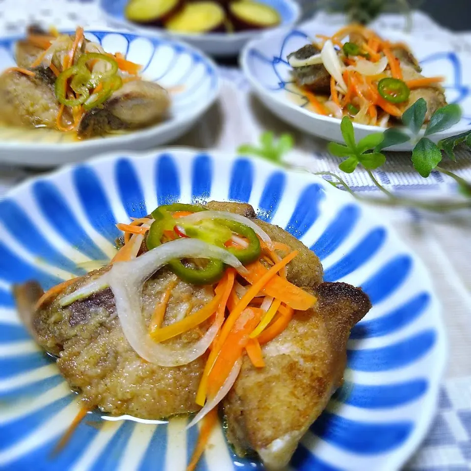 イチロッタさんの料理 容子ちゃんの料理 魚のカレー風味南蛮漬け✨✨✨ブリで作ってみました❣️😄|とまと🍅さん