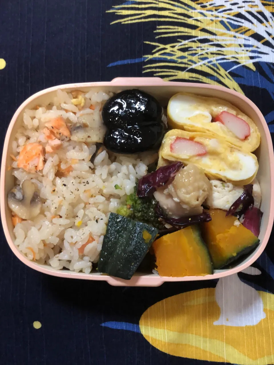 シャケとマッシュルームの炊き込みご飯|kaori_831さん