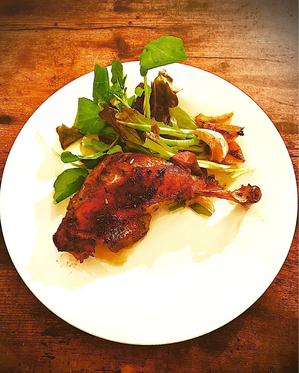 Snapdishの料理写真:Confit de canard 鴨のコンフィ|RockinBluesさん