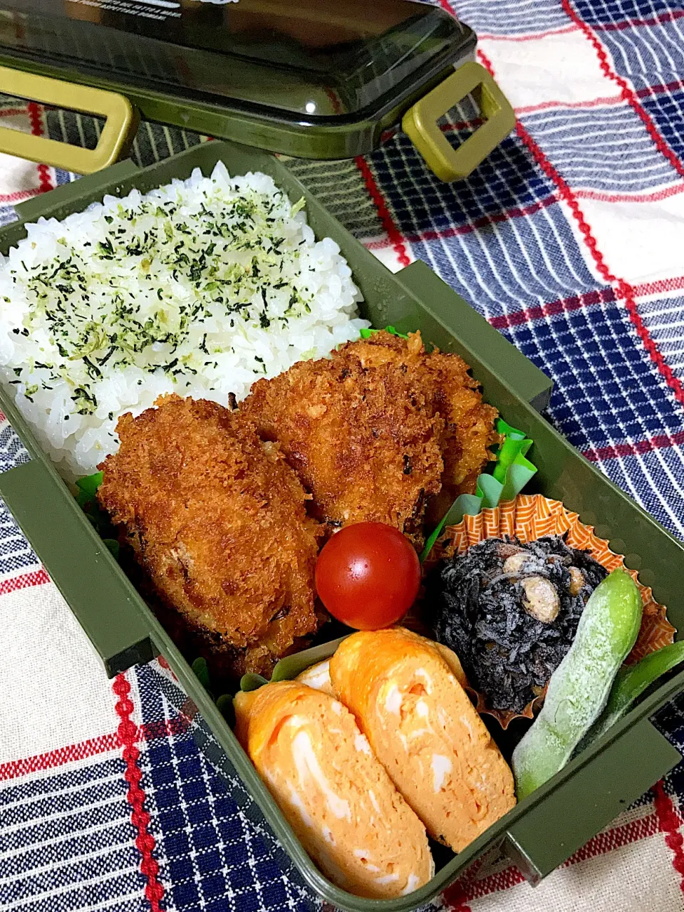 Snapdishの料理写真:もやしメンチカツ弁当|SaDaさん