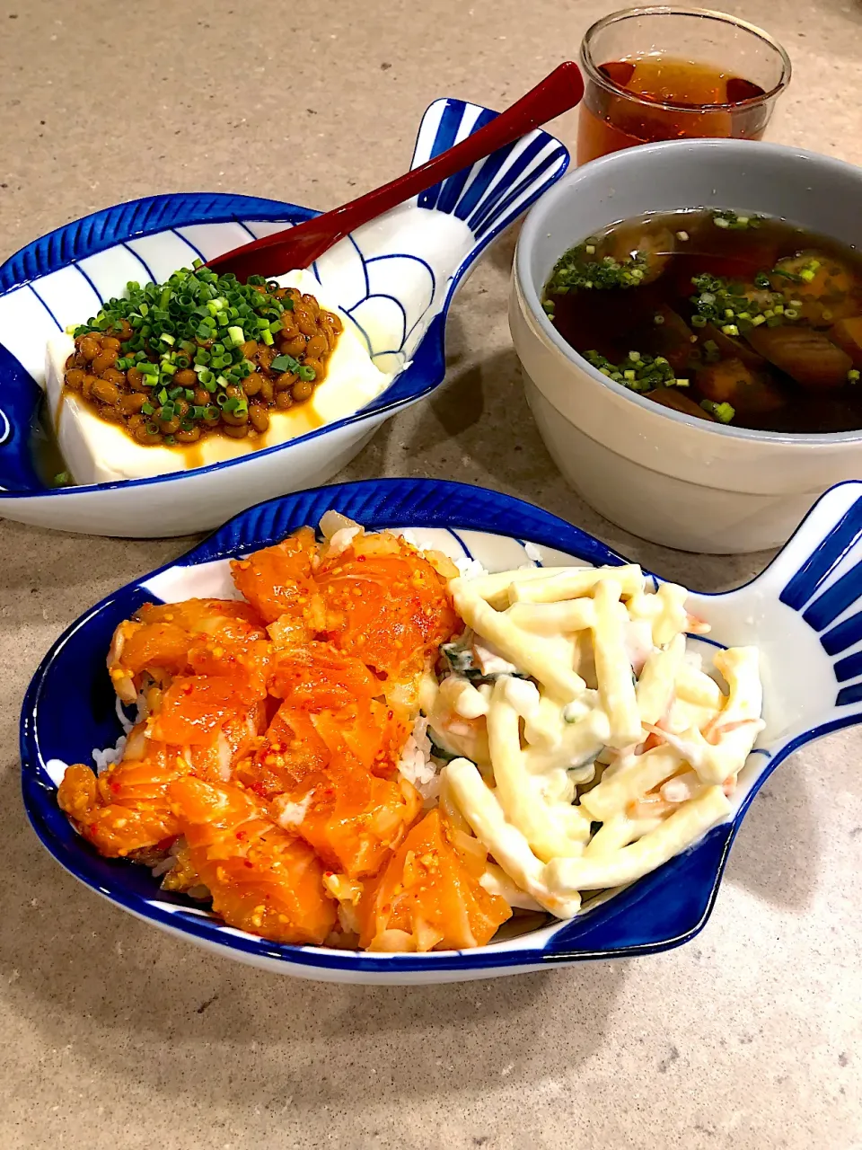 サーモンポキ丼🍚！|Mayumiさん