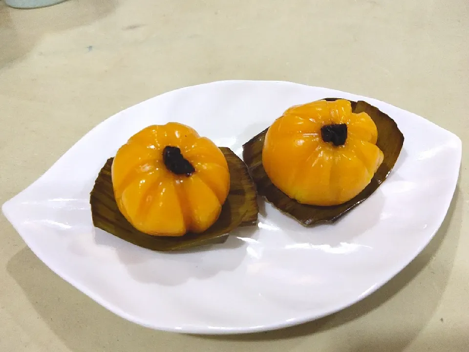 Angku kuih ( a type of traditional glutinous rice cake )|Jocelyn SETさん