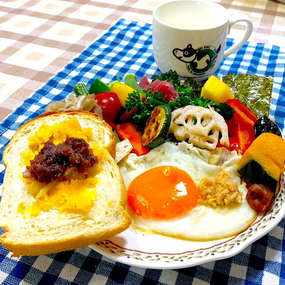 今日の朝ごはん★安納芋と小豆のクリームチーズトースト|riko30294さん