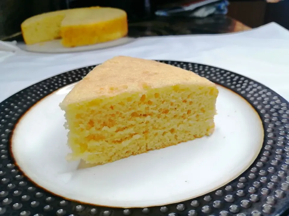 Condensed milk cake|bake with candyさん