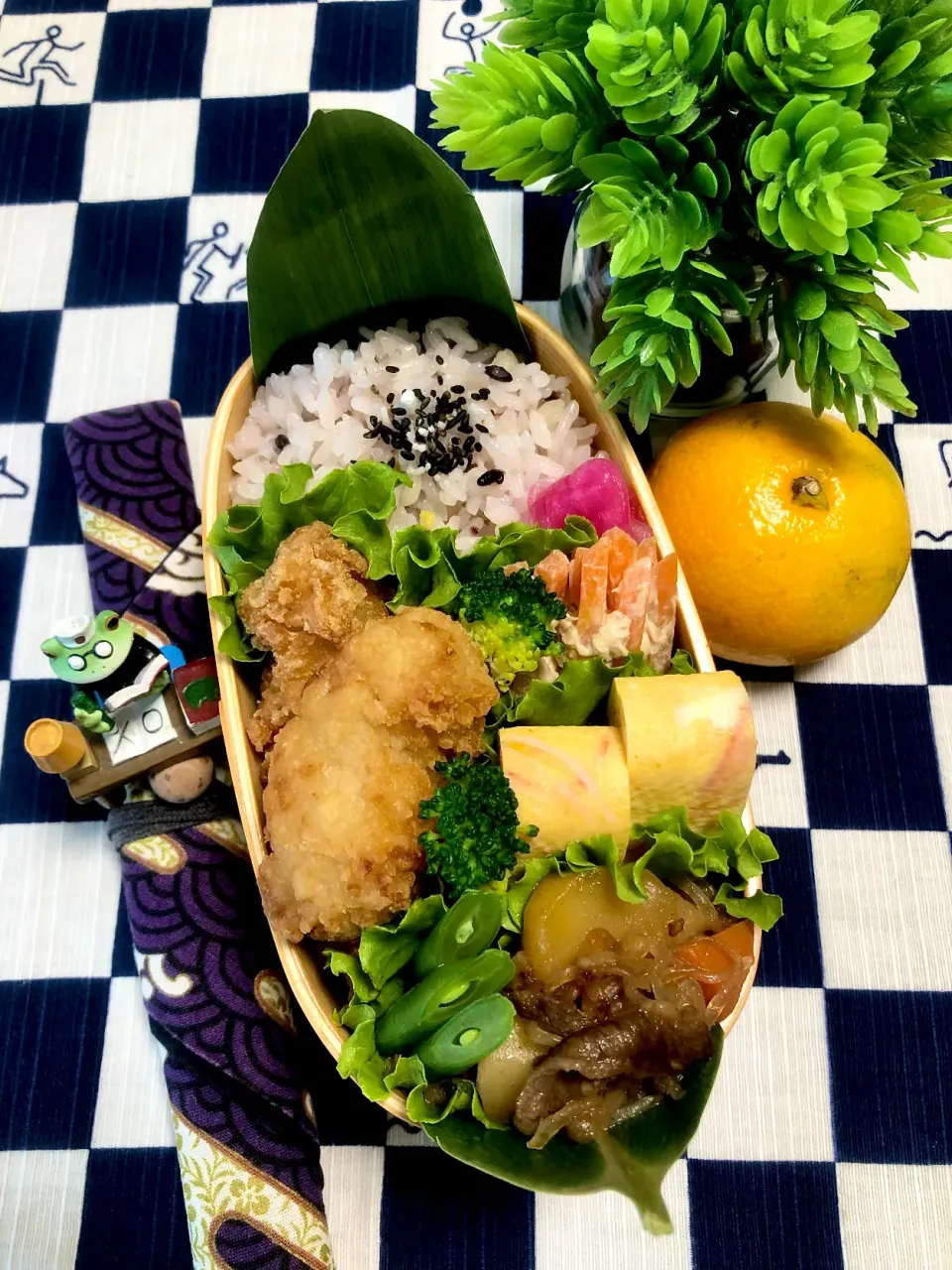 本日の娘弁🍱🐓🐄🥔|chiezooさん