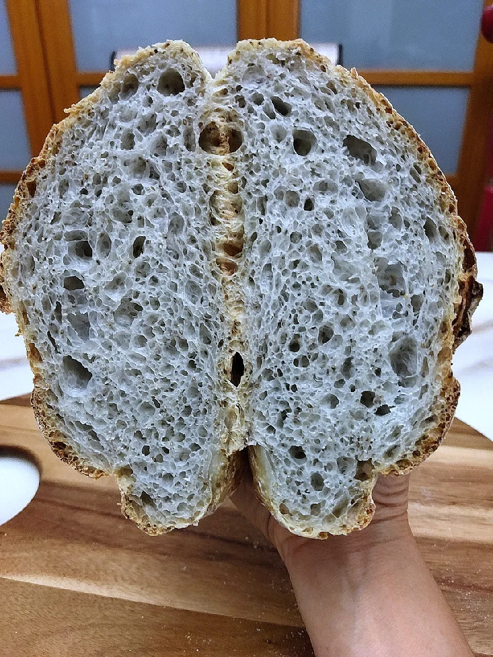 Butterfly Pea sourdough|Jocelyn SETさん