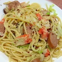 Snapdishの料理写真:Mix Aglio Oglio..i made up this according to what i have in the fridge 😆|MeLicious Foodさん