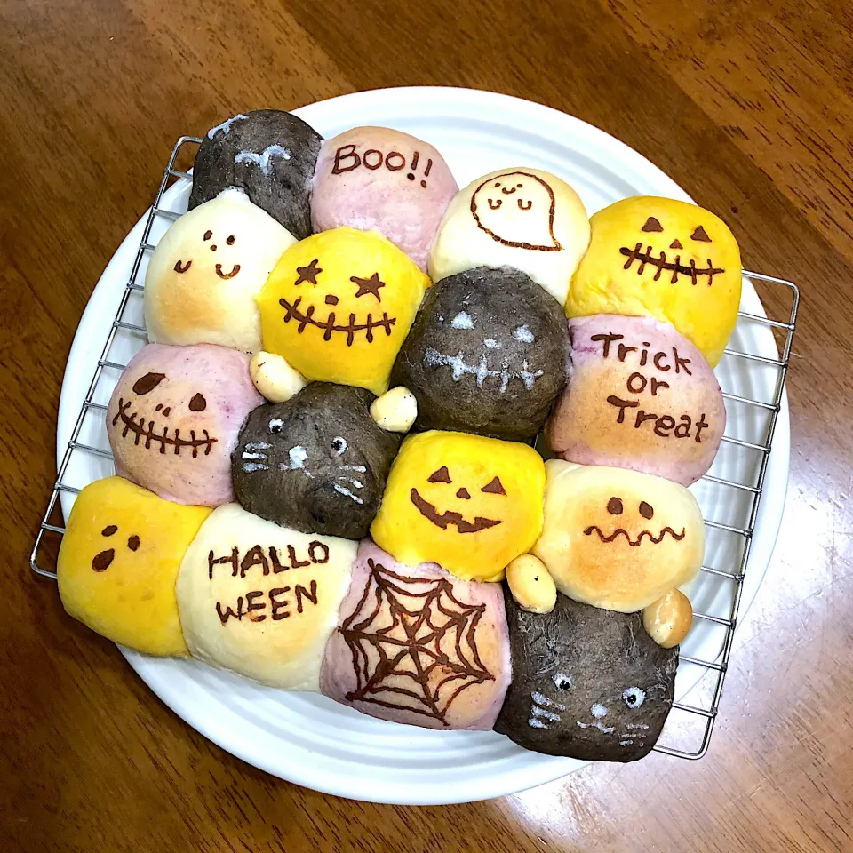 Snapdishの料理写真:ハロウィンちぎりパン|かずみさん