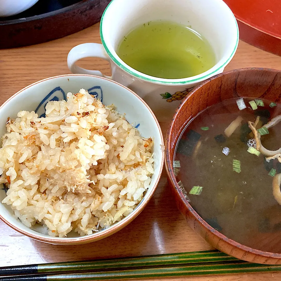 蟹炊き込みご飯|みんみんさん