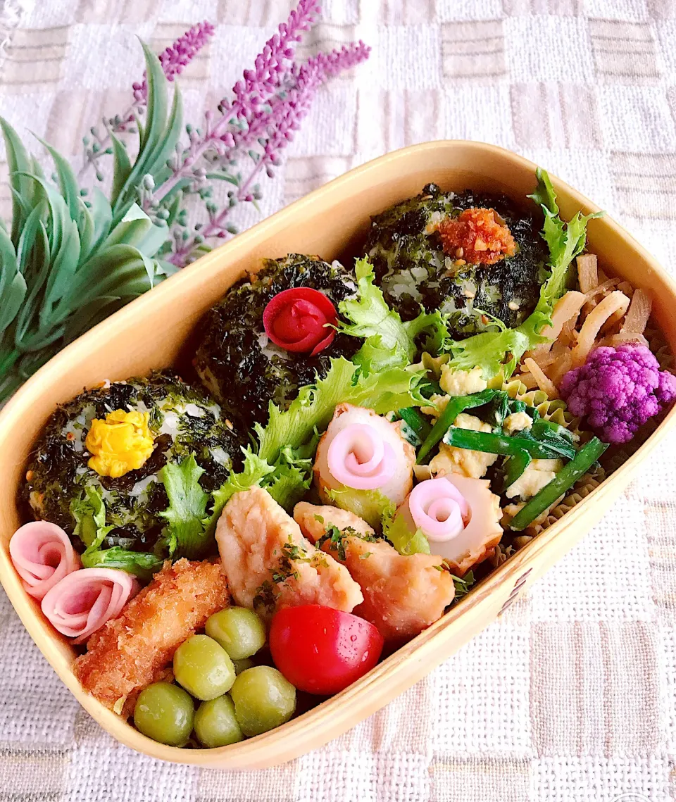 🇰🇷韓国味付け海苔のおにぎり弁当🇰🇷|ちゃべさん