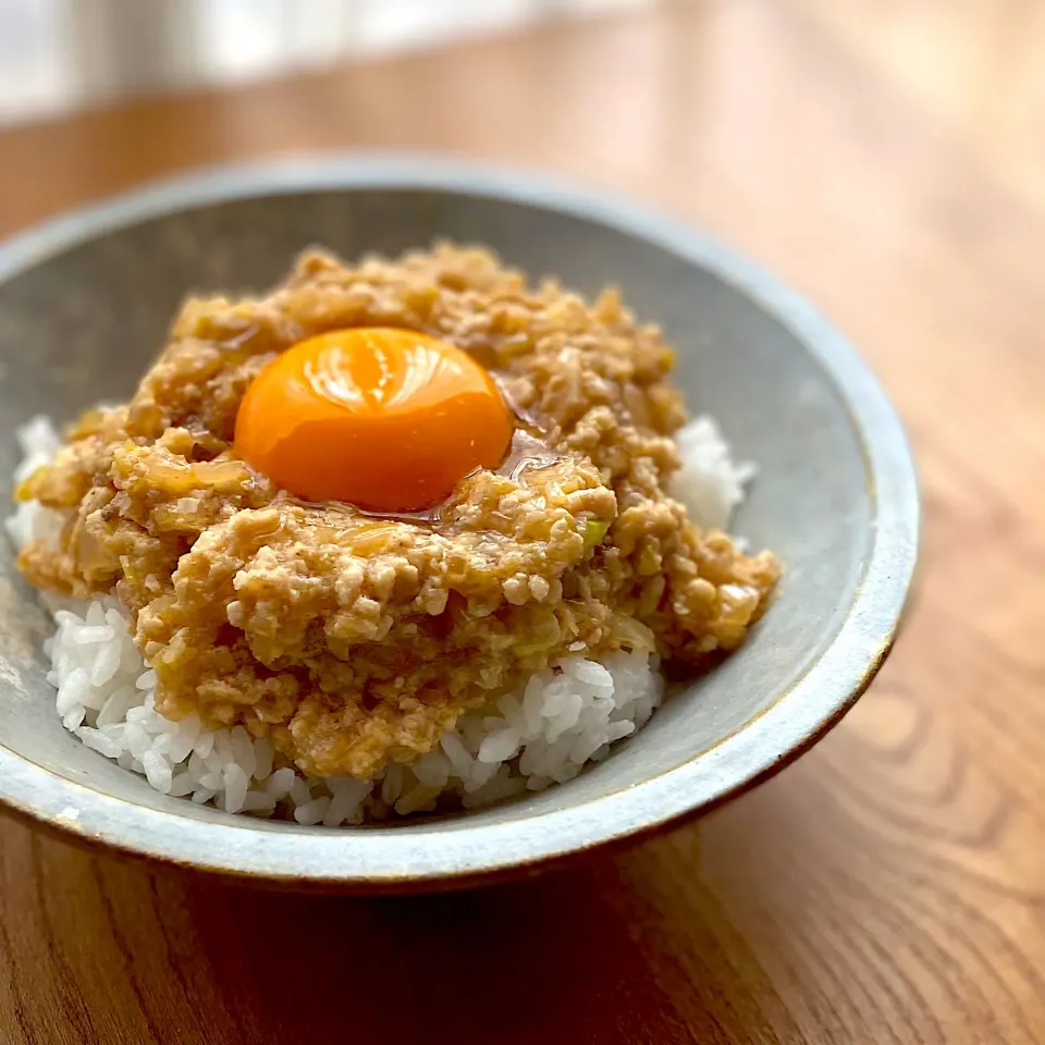 白メシが止まらない！激ウマ肉味噌丼【情熱大陸 飯田商店レシピ】|yu papaさん