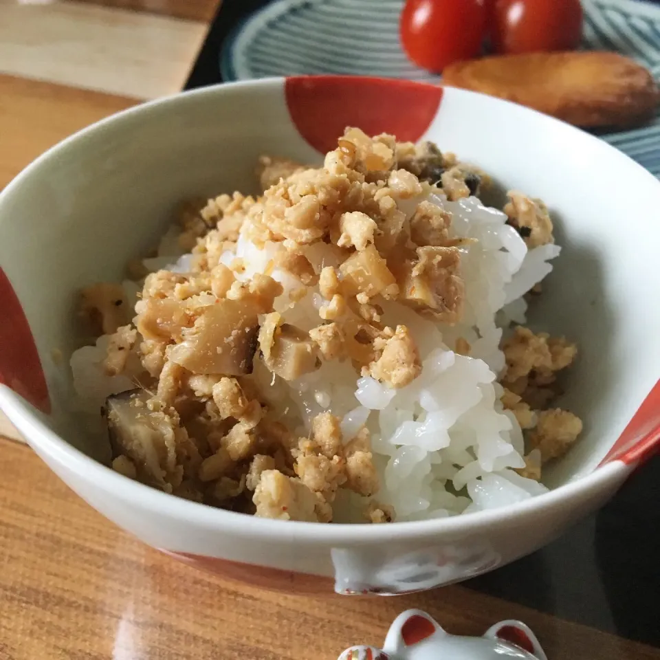 鶏そぼろ飯|はるさん