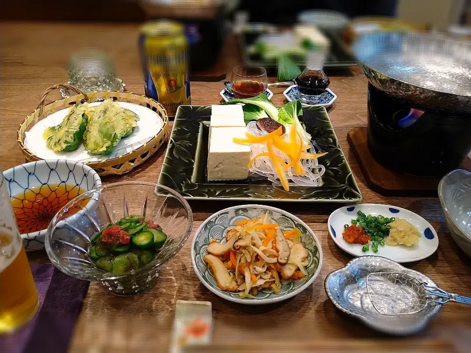 Snapdishの料理写真:一人鍋のある食卓|古尾谷りかこさん