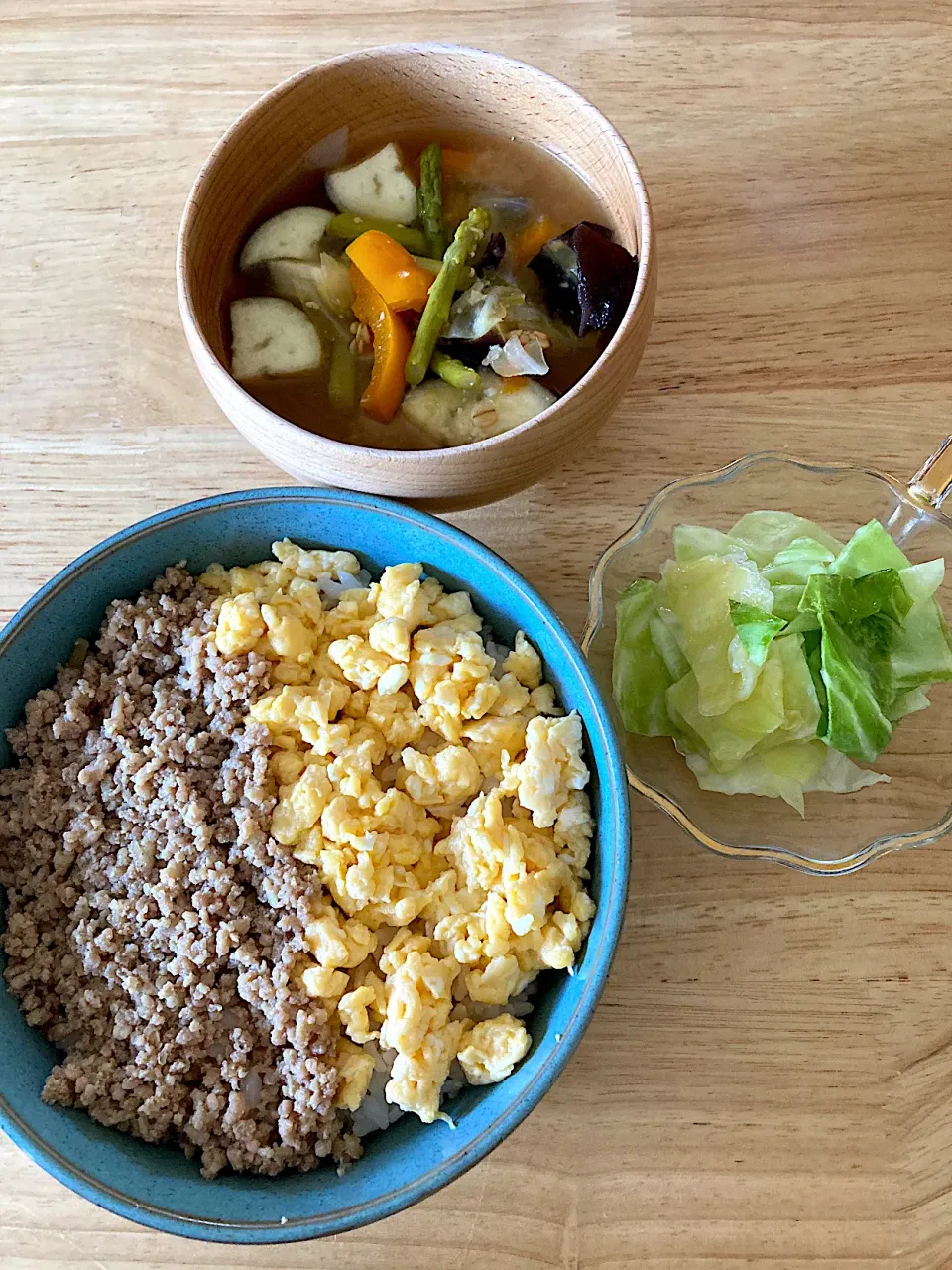 チョコちゃんの愛情そぼろ丼見たら👀食べたくなったので真似っこ❤️|さくたえさん