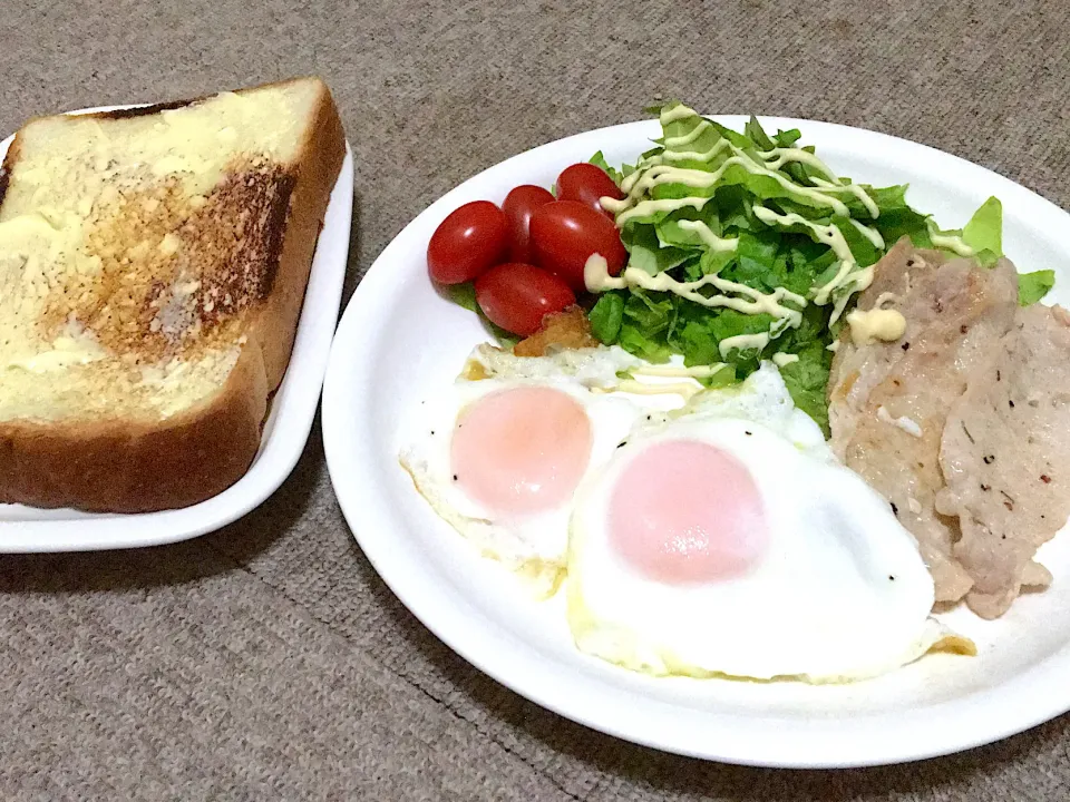 朝食の様な晩御飯(^◇^;)|ちゃびきゅさん