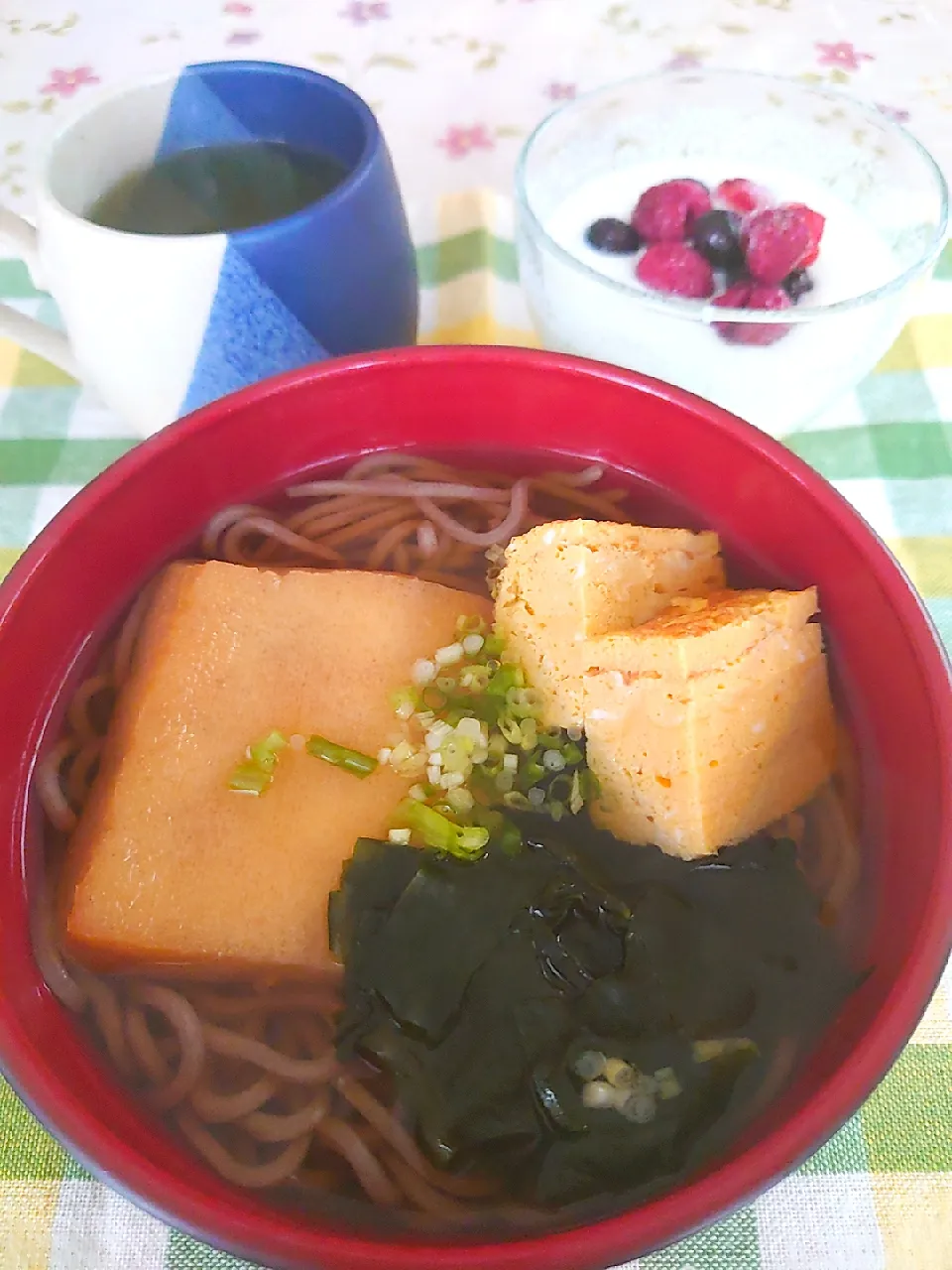 お昼ごはん
早めです|🍒ふみりん🍒さん