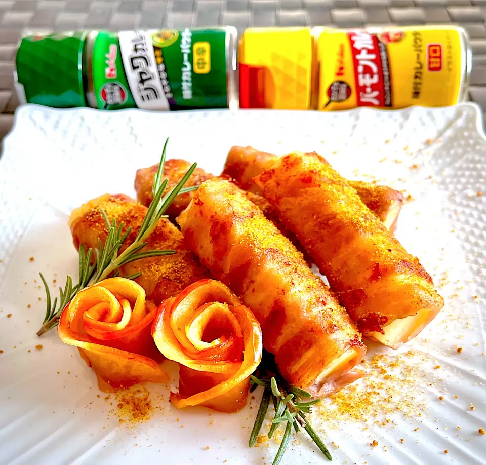 【ハウス味付きカレーパウダー】のモニターでいただいたバーモントカレー味で　じゃがいもの豚肉巻き。りんごのソテーを添えて。|milanmilanさん