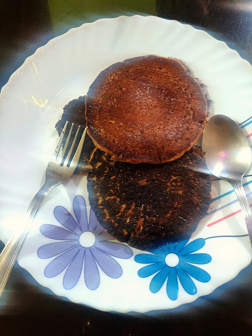 multigrain flour, dates, banana pancakes with maple syrup|Rasmita Mohantyさん