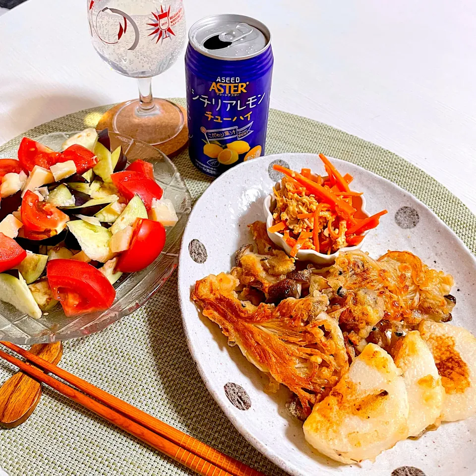 Snapdishの料理写真:10/23晩ご飯：キノコの唐揚げ|ななみんさん