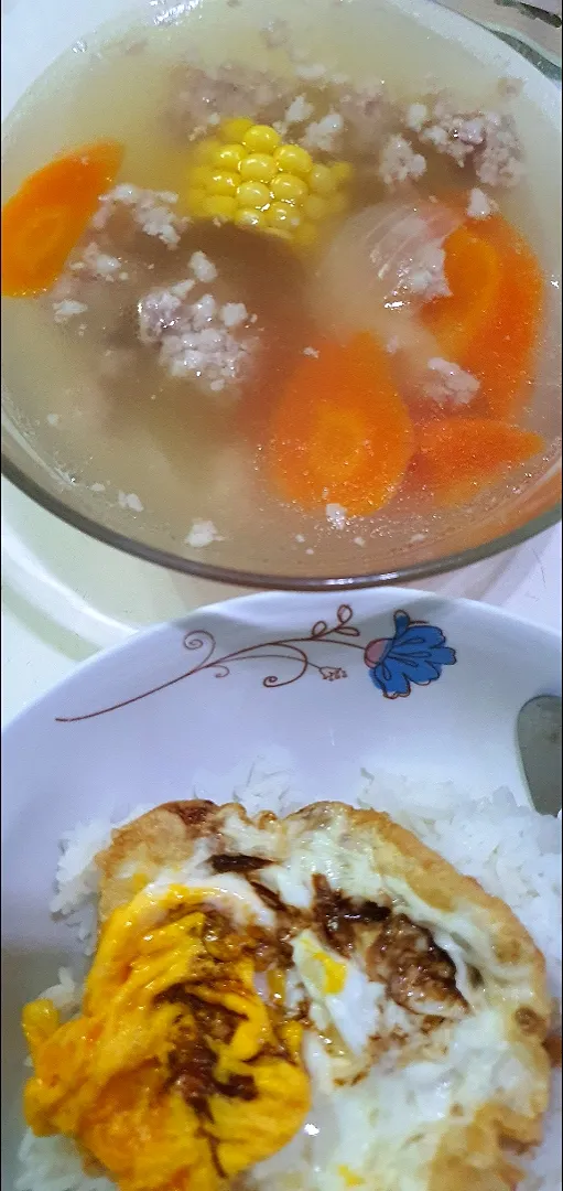 Snapdishの料理写真:Dinner ~ ABC soup + rice + egg 😋✌🤩|🌷lynnlicious🌷さん