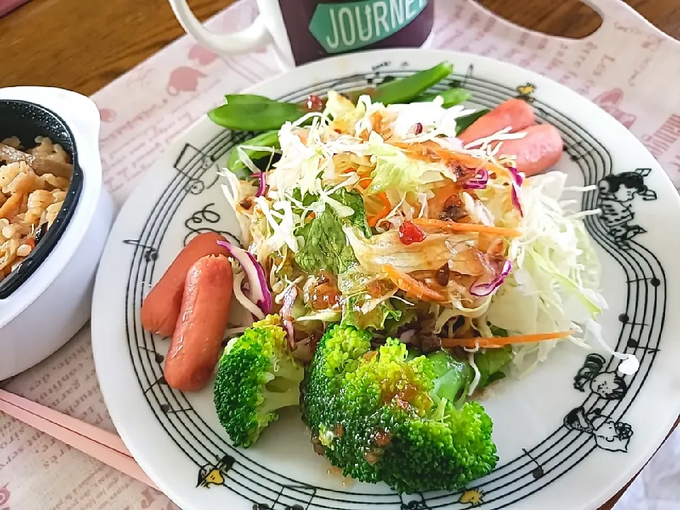 Snapdishの料理写真:日曜日の朝は🥗サラダたっぶりとコーヒー|aiさん