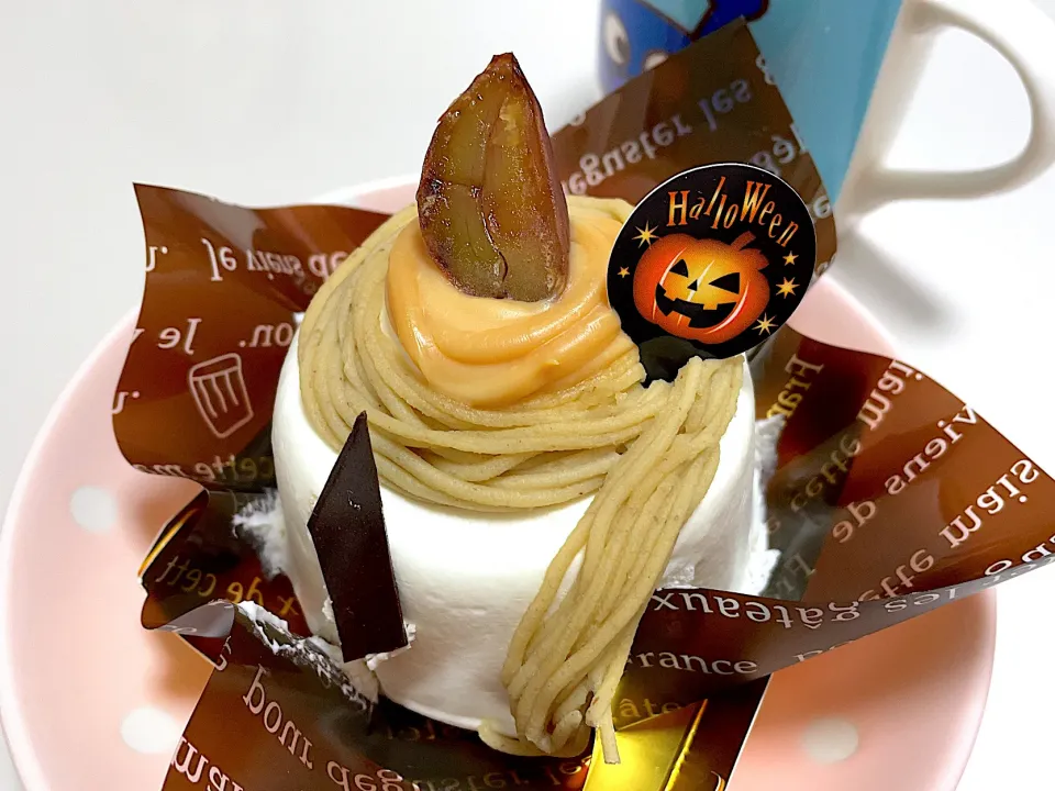 ハロウィン♪…栗ケーキおやつTime ~(^^)❤︎|いつくしみちゃんさん