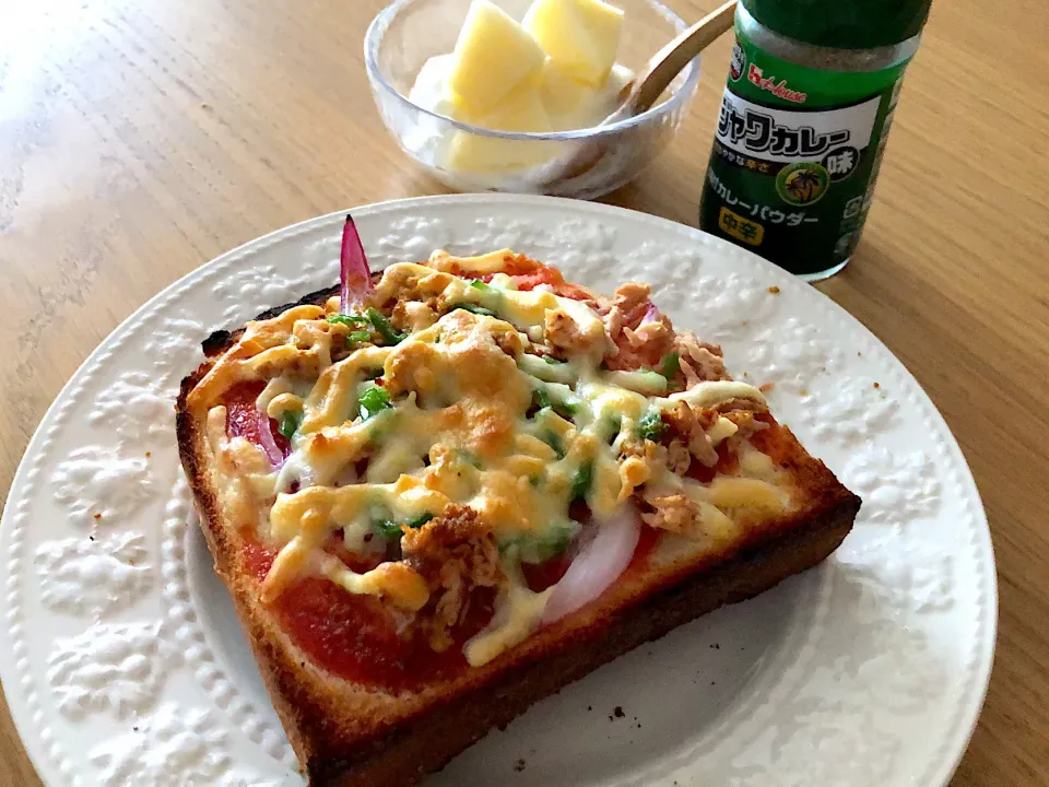 カレー風味のピザトースト^_^|さおりさん